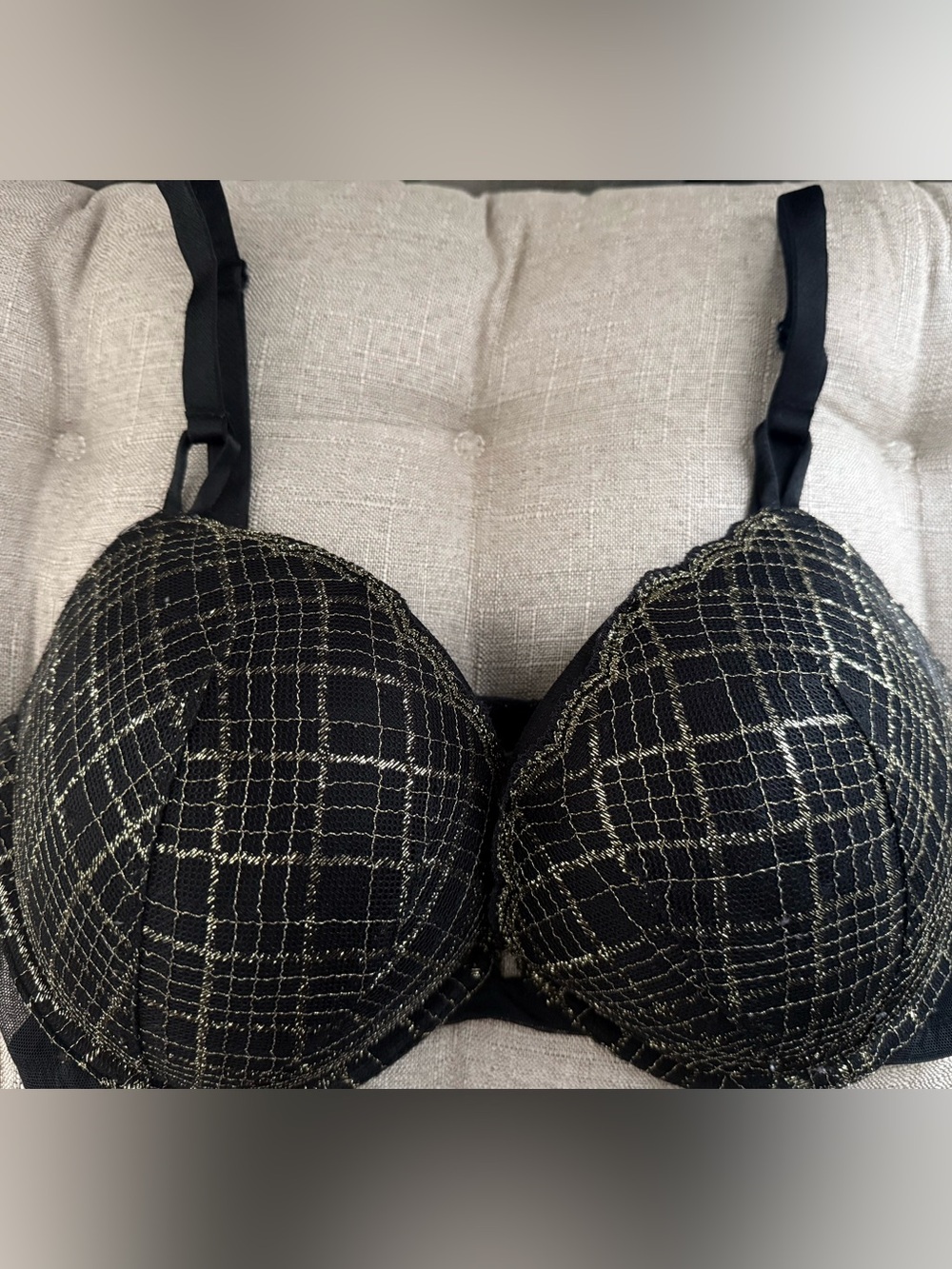 Victoria’s Secret Push Up Bra size 36DD